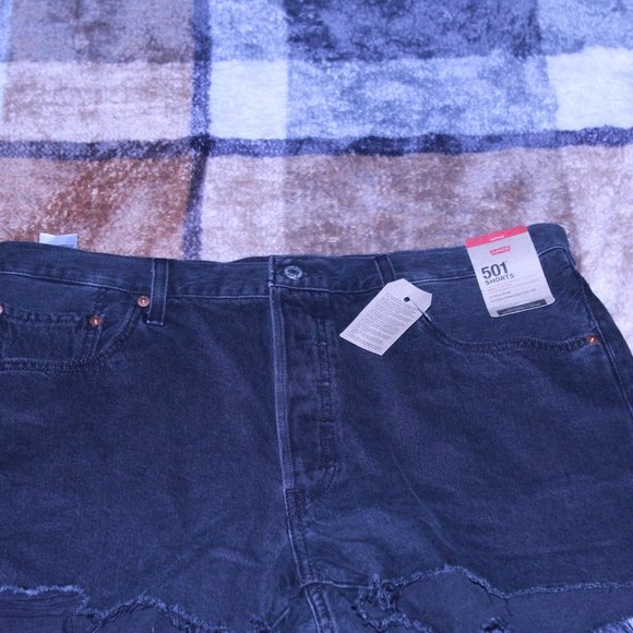 Levi's® Women's 501™ Original High-Rise Jean Shorts - Picture 4 of 6